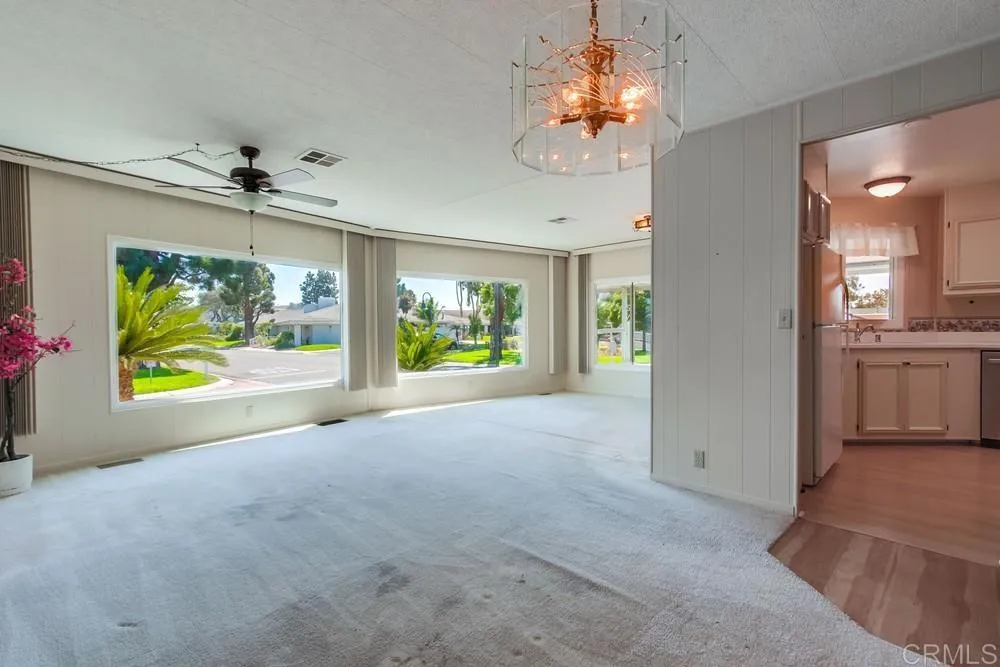 https://cdn.realtyfeed.com/cdn/127/306545531/56cba4cd1a25652e238fcf2c7c4f5d08.webp