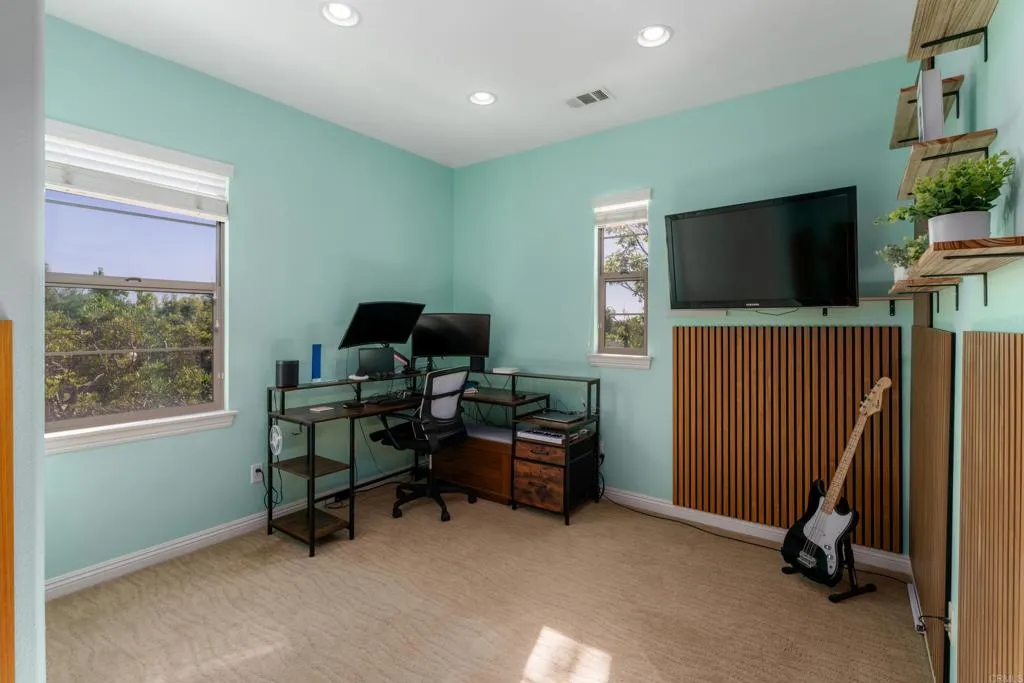 https://cdn.realtyfeed.com/cdn/127/306545548/d7d24d5472377cdc64df97f471ac64d0.webp
