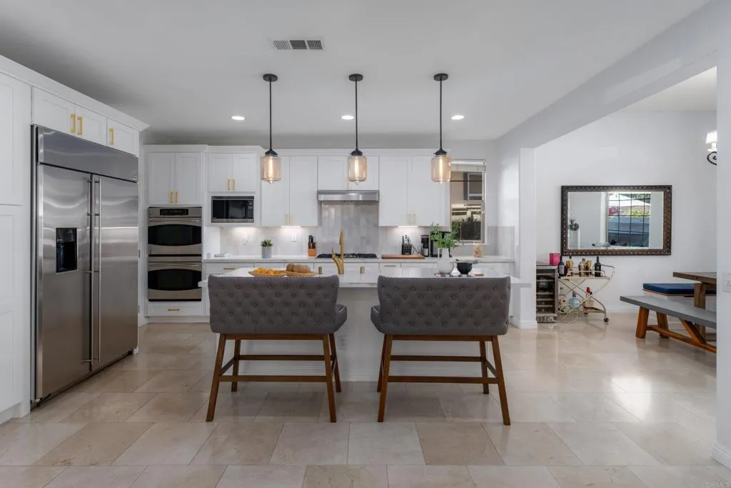 https://cdn.realtyfeed.com/cdn/127/306545548/edfcb9bf01c9a80ee09fc25700c59fe7.webp