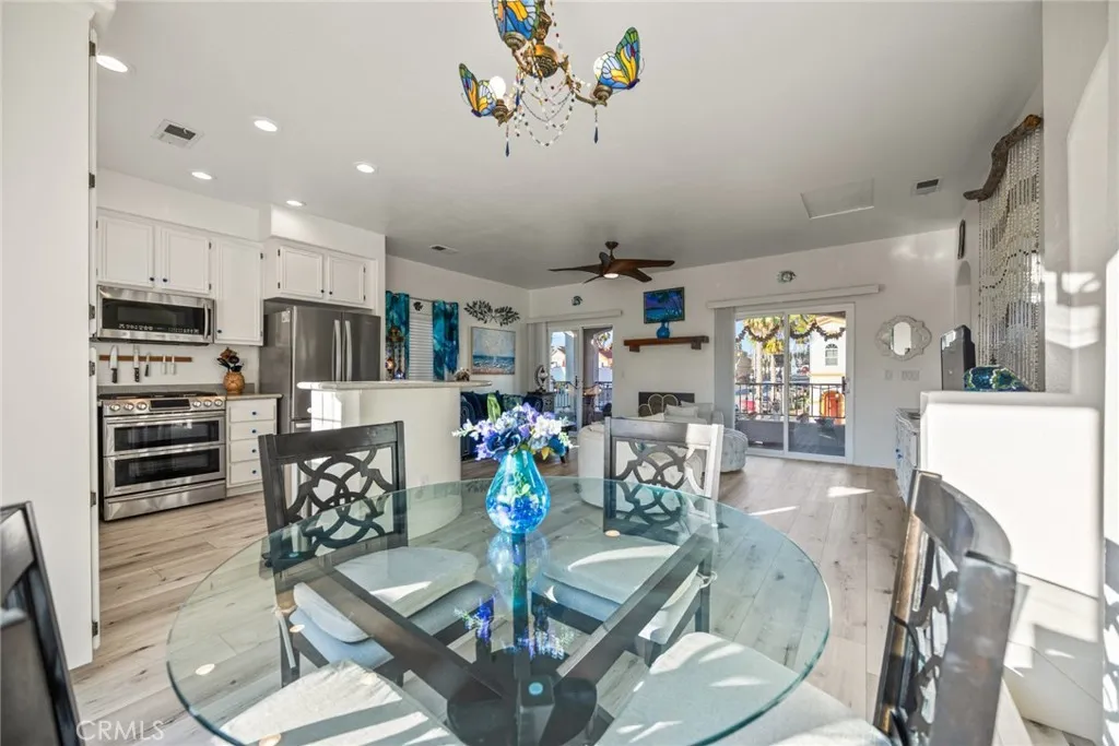 https://cdn.realtyfeed.com/cdn/127/306545552/4861207fdfdda56a48de68bb1cc4d49c.webp