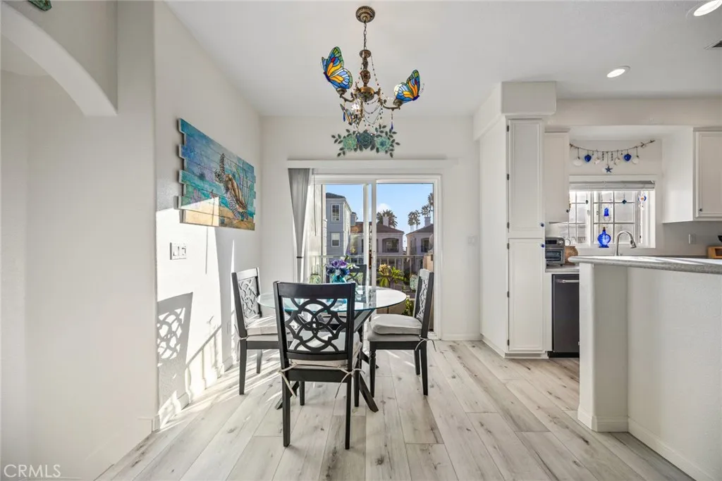 https://cdn.realtyfeed.com/cdn/127/306545552/f7efbc65c9a0dad06d02aa72e37f9560.webp