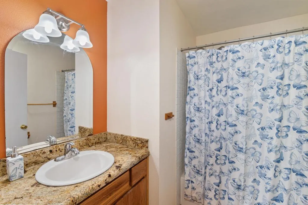 https://cdn.realtyfeed.com/cdn/127/306545564/0e406fe277aa6806eb88f036000665fe.webp