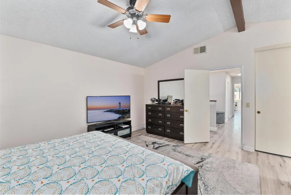 https://cdn.realtyfeed.com/cdn/127/306545564/87da9e16e901023bb031a32c8b5f536d.webp
