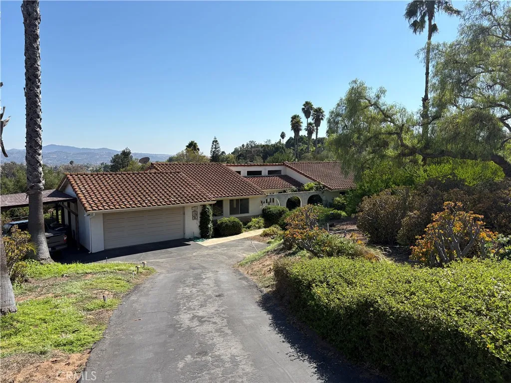 https://cdn.realtyfeed.com/cdn/127/306545591/6ee808f925a76b7e61f5c481b5c73fd4.webp