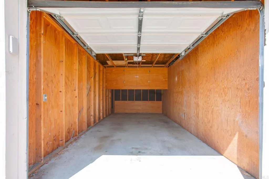 https://cdn.realtyfeed.com/cdn/127/306545601/230edf7c83e2c0d7be44f26bb5d4f0ac.webp