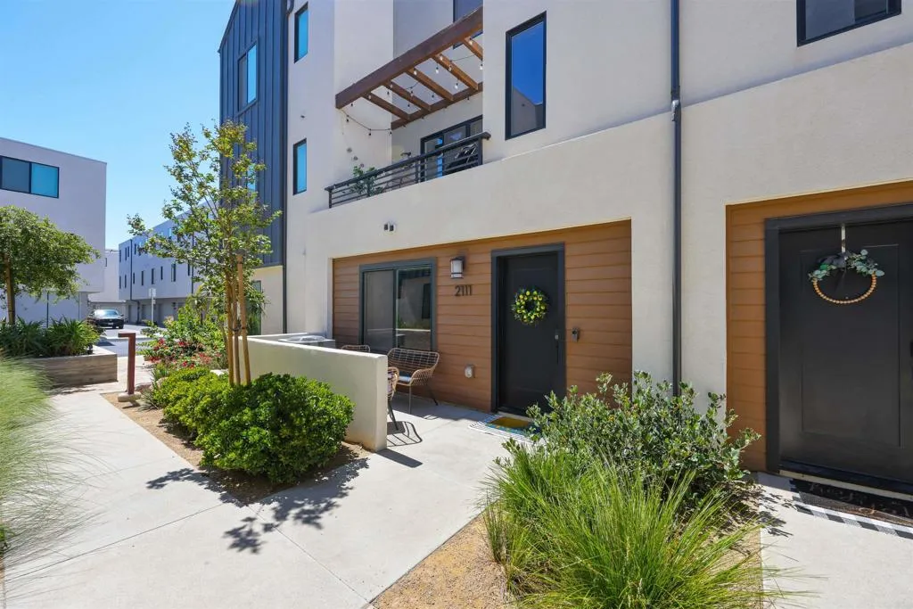 https://cdn.realtyfeed.com/cdn/127/306545612/a6bb12ecdef4176b458ce0b34fd9f800.webp