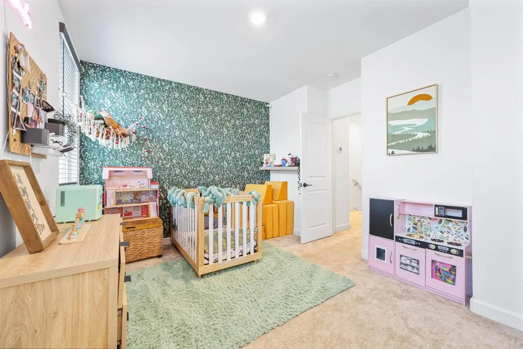 https://cdn.realtyfeed.com/cdn/127/306545612/ccf65aec0e5a2ab040806d36bc91c9b0.webp