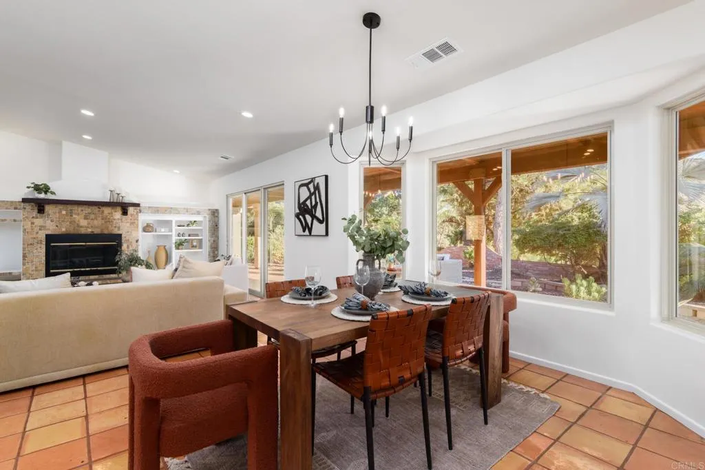 https://cdn.realtyfeed.com/cdn/127/306545809/8da663d24082bf2af0b4ff0fab6f5bd9.webp