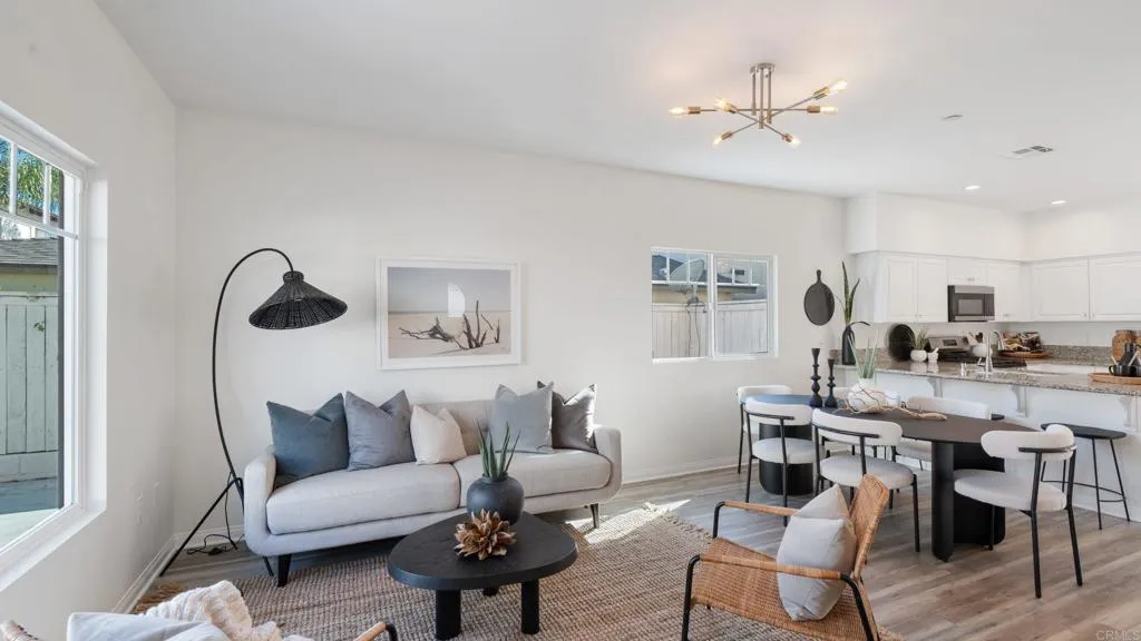 https://cdn.realtyfeed.com/cdn/127/306545915/8d1638c94968f695807717f39e2147f4.webp