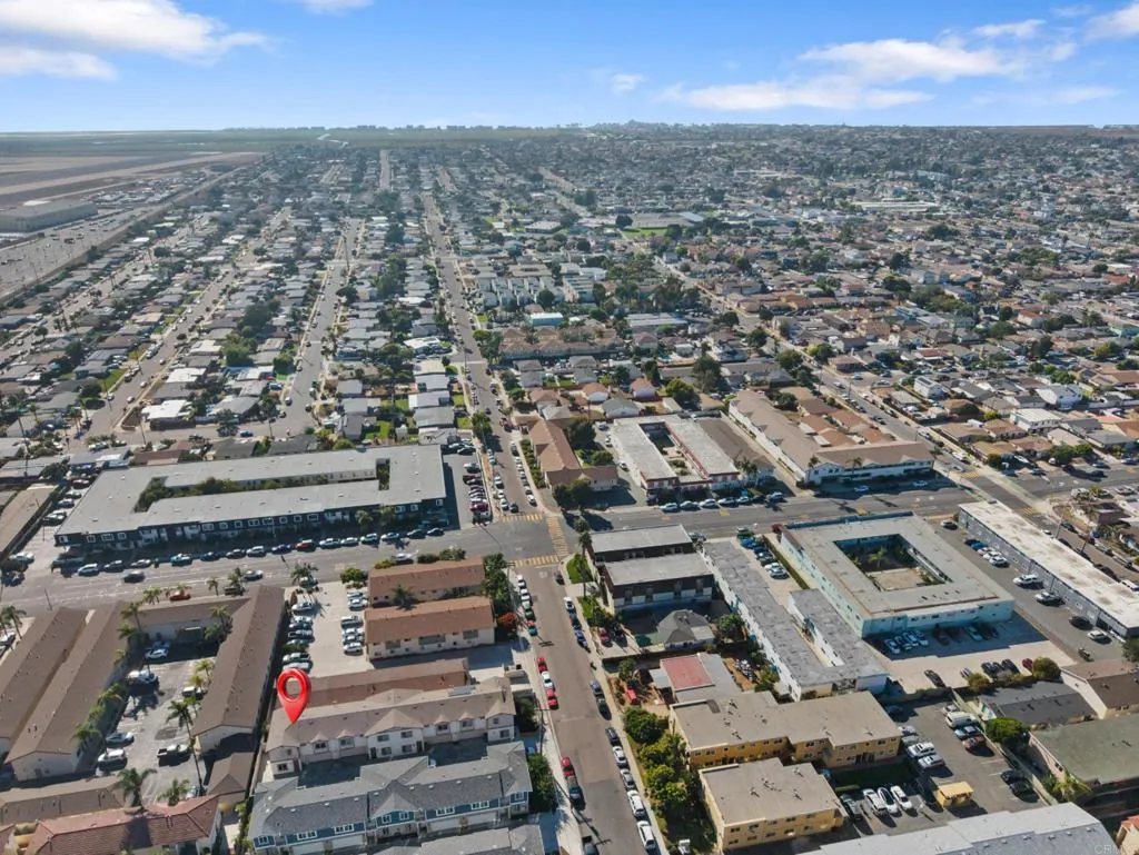 https://cdn.realtyfeed.com/cdn/127/306545915/c4ec192c90e5bc79538e3f4a32e6701e.webp