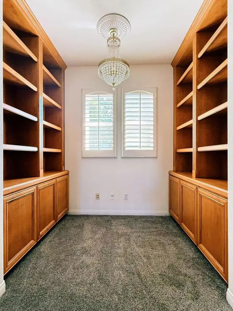 https://cdn.realtyfeed.com/cdn/127/306545917/98d931d53696b458c4e7a7a6ea01368d.webp