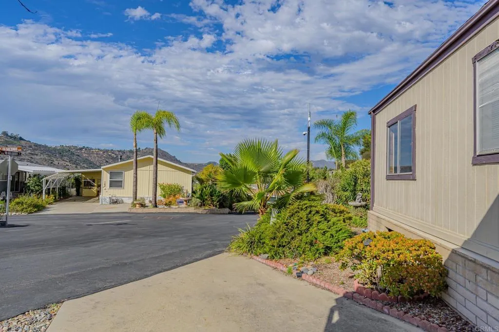 https://cdn.realtyfeed.com/cdn/127/306545933/18062d55c5b46b0413a510de3d1596d6.webp