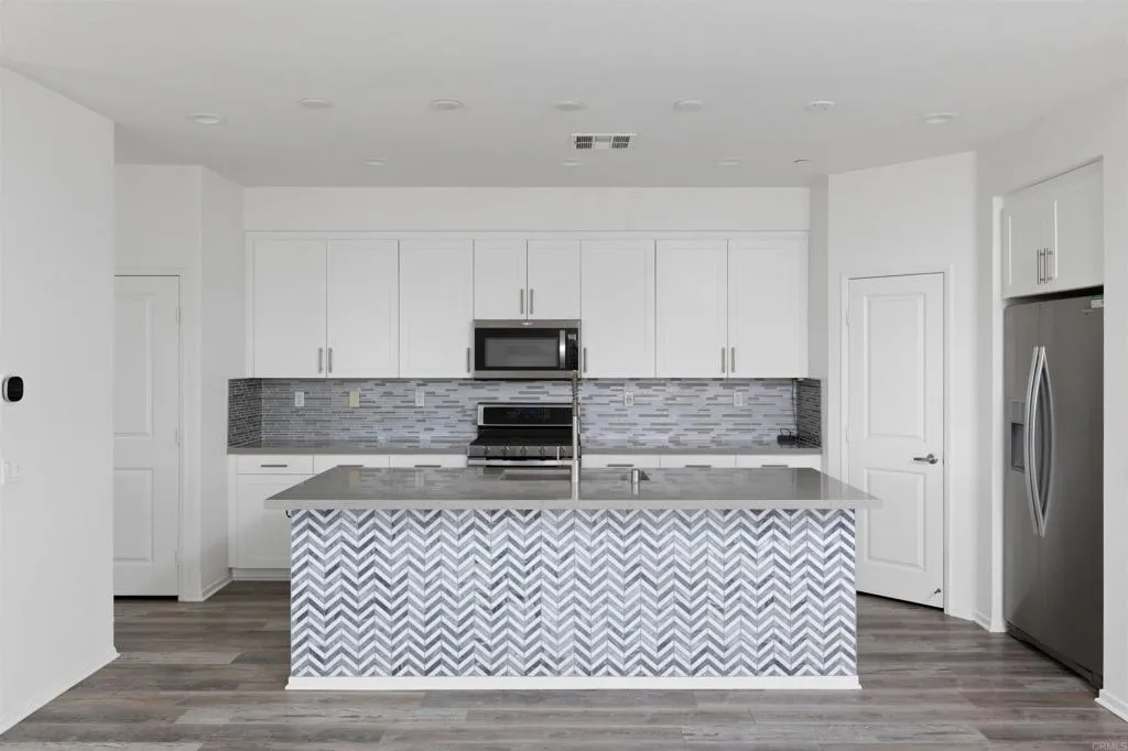 Photo #5: NDP2509154 Listing 