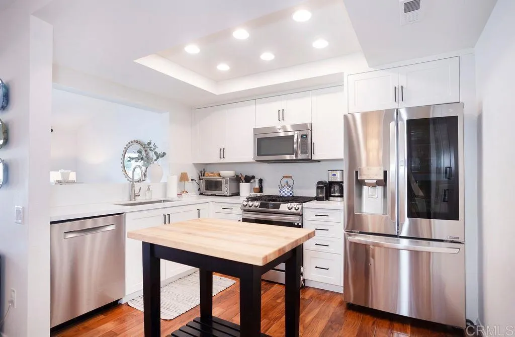 https://cdn.realtyfeed.com/cdn/127/306546096/37ab7518767dcffba72cd8dc7e5303b7.webp