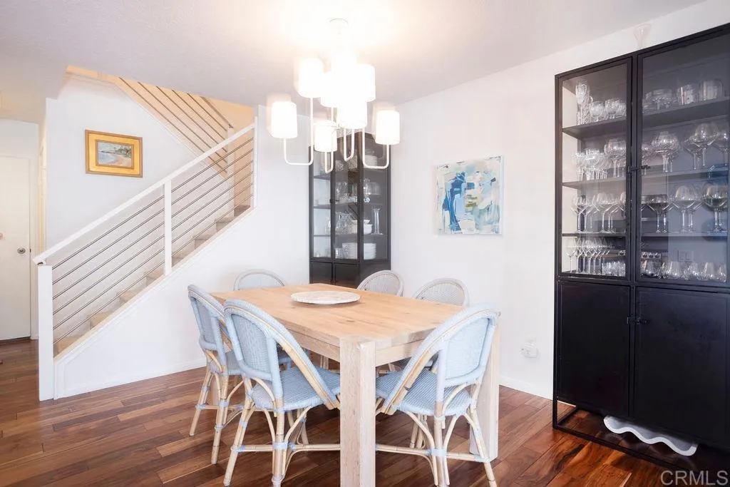 https://cdn.realtyfeed.com/cdn/127/306546096/c9945f9d517349e29c2e9cf4e5d5b7bc.webp