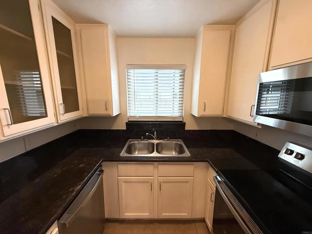 https://cdn.realtyfeed.com/cdn/127/306546125/56653b1252b18c41963577af3e377821.webp
