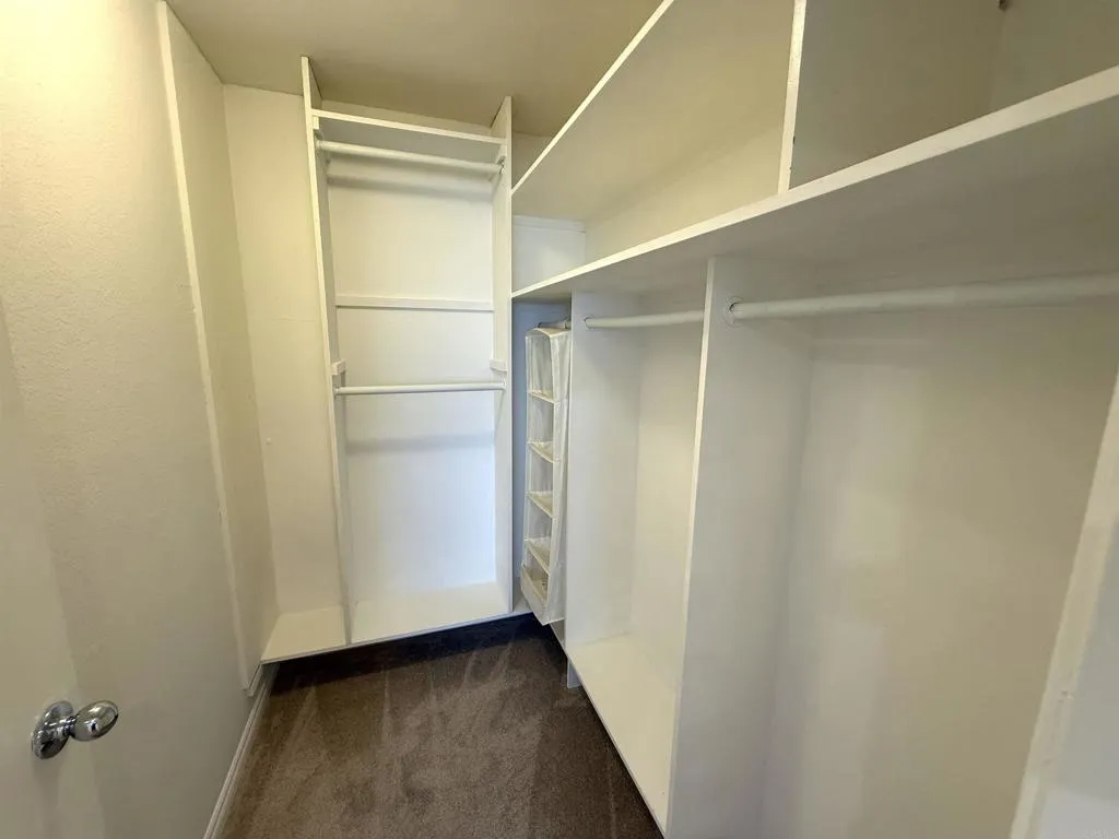 https://cdn.realtyfeed.com/cdn/127/306546125/7902165d27157c7a34e52c384ef66c32.webp