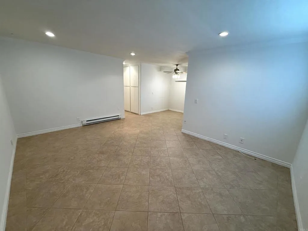 https://cdn.realtyfeed.com/cdn/127/306546125/daed1664f4785022076a3fb856ddc67c.webp