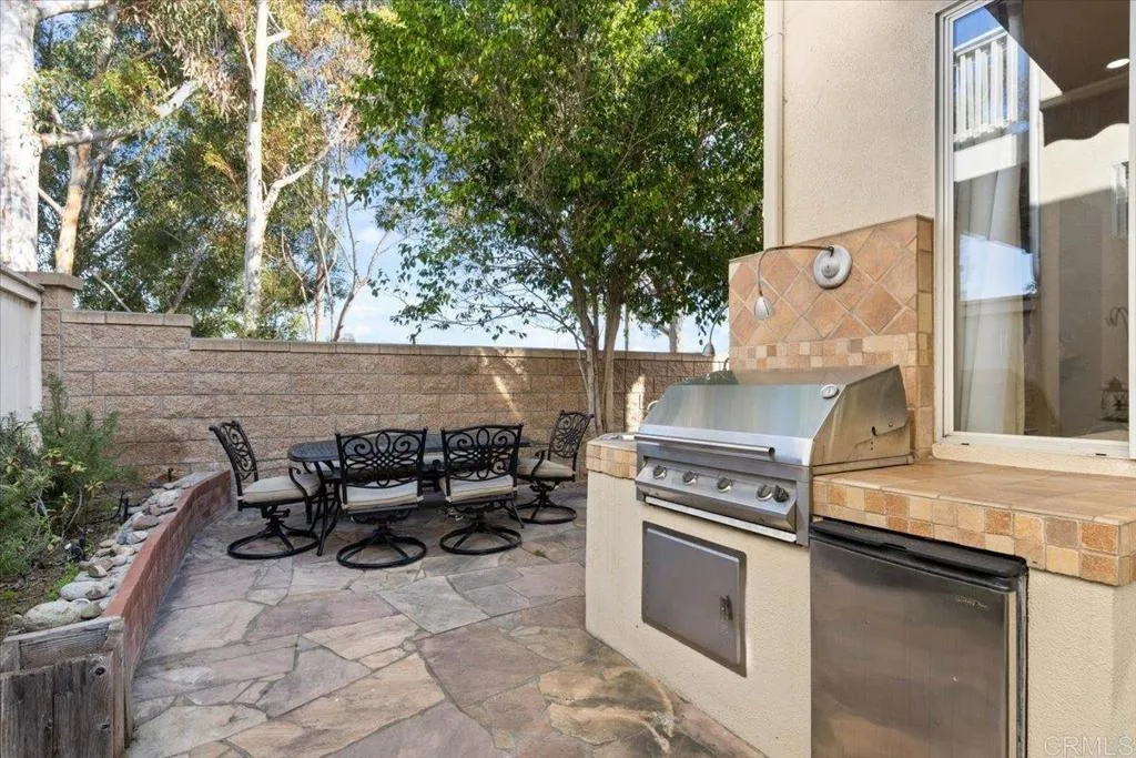 https://cdn.realtyfeed.com/cdn/127/306546166/feca60acd42e3647078ce4321957887d.webp