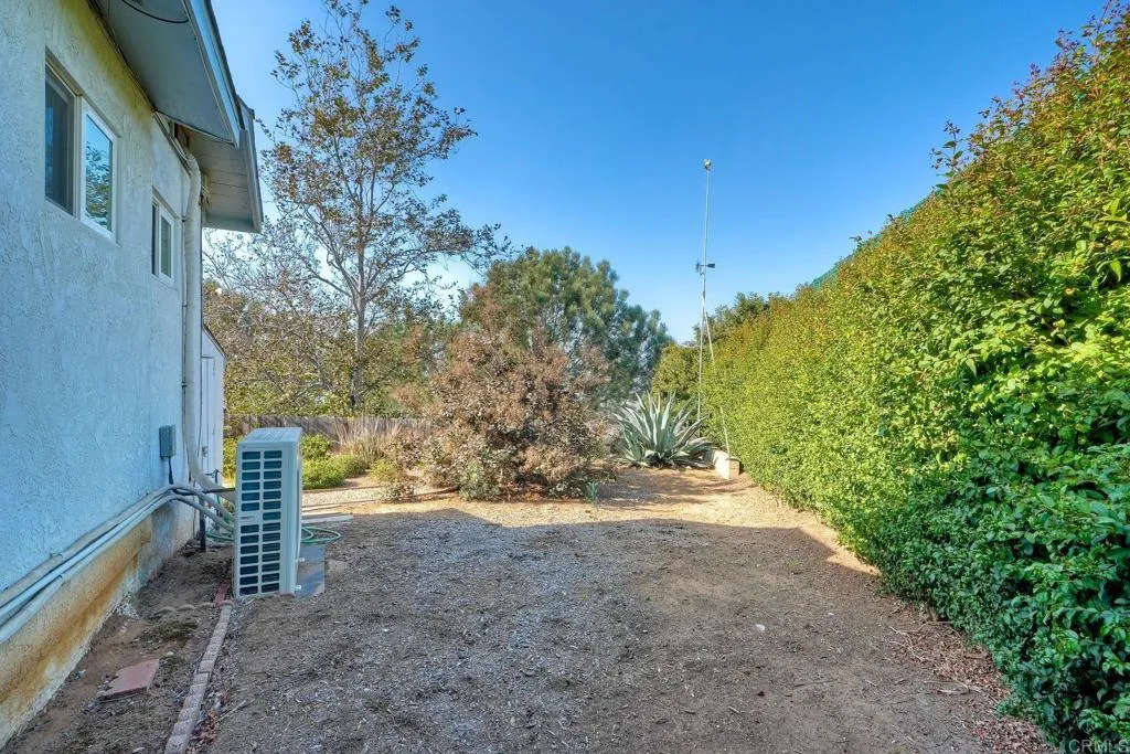 https://cdn.realtyfeed.com/cdn/127/306546196/26bc4416a067468eed19c51f7d70d485.webp