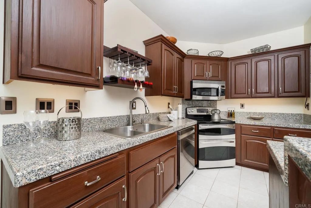 https://cdn.realtyfeed.com/cdn/127/306546248/0343c23b61f21c685d80a83d187fbc40.webp
