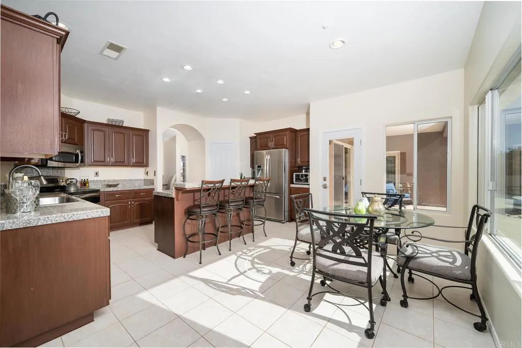 https://cdn.realtyfeed.com/cdn/127/306546248/46042ecf3a0c191007b1b8e2a8c027c6.webp