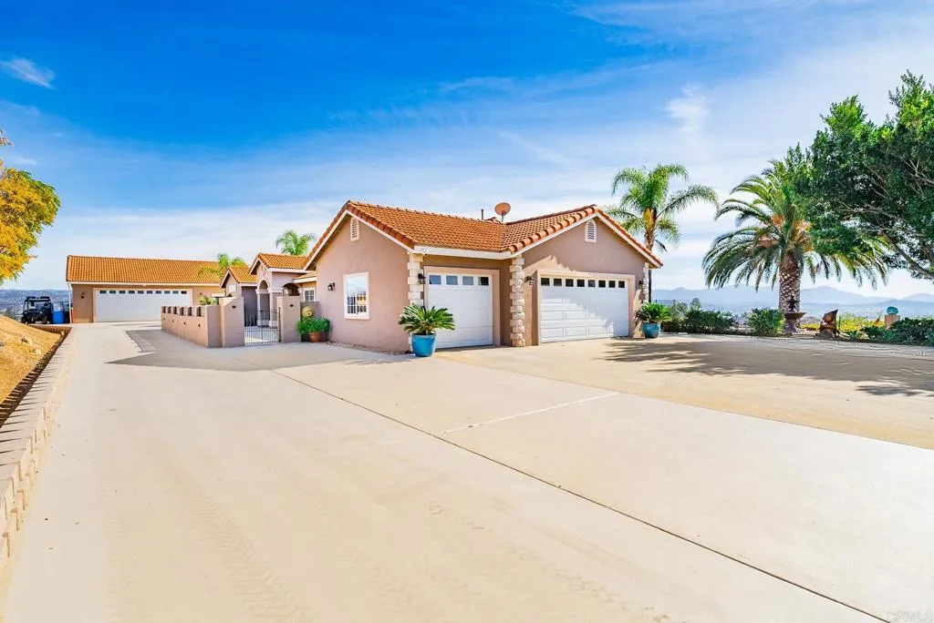 https://cdn.realtyfeed.com/cdn/127/306546248/be0e011c4f925a31d358702109f0d3bf.webp