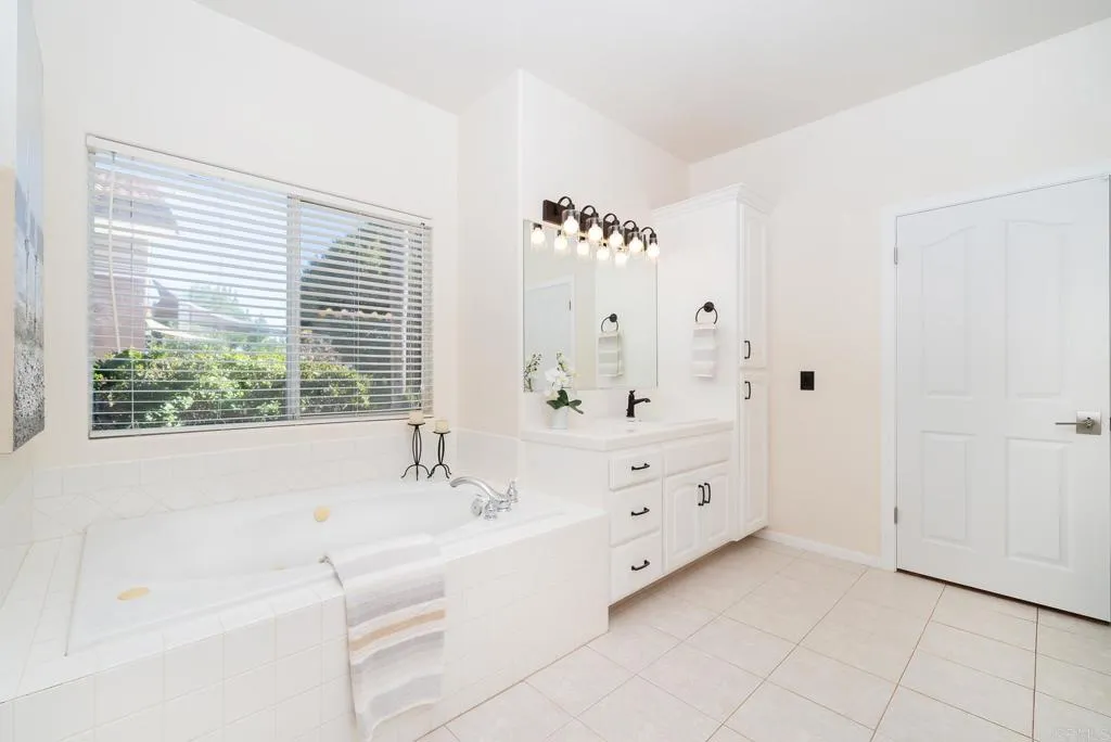 https://cdn.realtyfeed.com/cdn/127/306546248/c77150636f051e8bbf306be58d44f8ee.webp