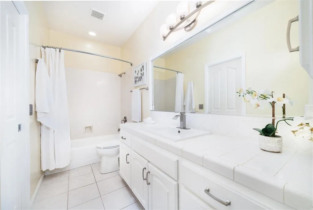 https://cdn.realtyfeed.com/cdn/127/306546248/eef0fda5758616674c64d501ef96af21.webp