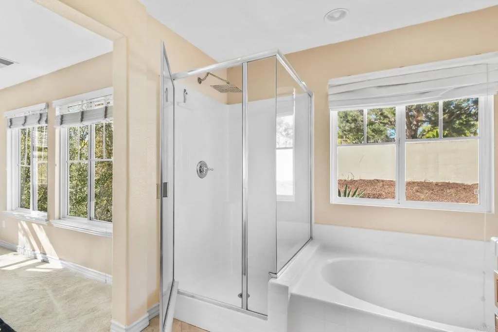 https://cdn.realtyfeed.com/cdn/127/306546275/3e480e4e750d923e82df75a1b36dbb88.webp