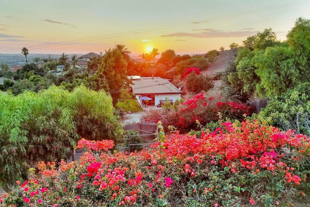 https://cdn.realtyfeed.com/cdn/127/306546285/83dccca36318505dbaa3ef1c1be3ed5e.webp
