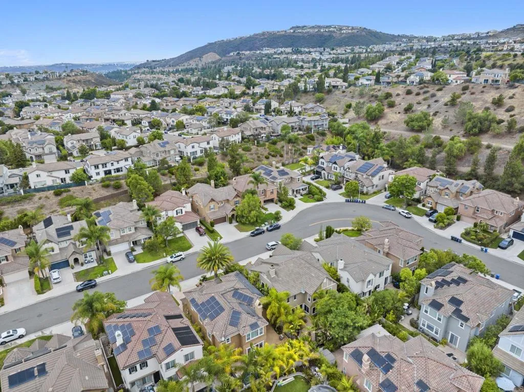 https://cdn.realtyfeed.com/cdn/127/306546327/5b82ff1d9ee5a8dc8c04e75920139cdd.webp