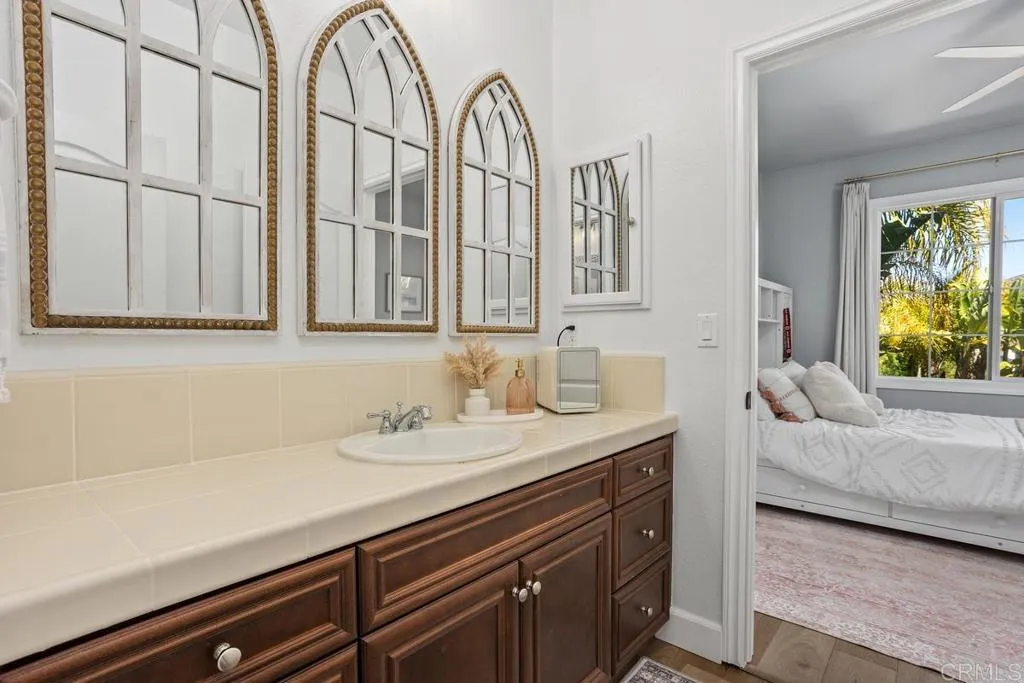 https://cdn.realtyfeed.com/cdn/127/306546327/f3e09ab112d07742296be32c02f9d6af.webp