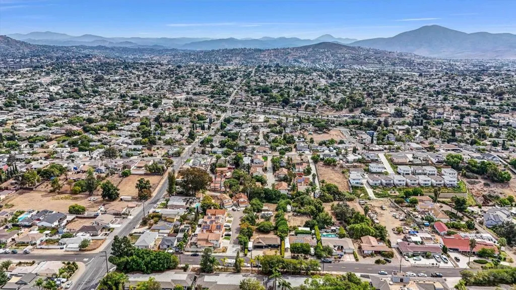 https://cdn.realtyfeed.com/cdn/127/306546350/d2a5f6961a675c6057ee4fd6d01042d1.webp
