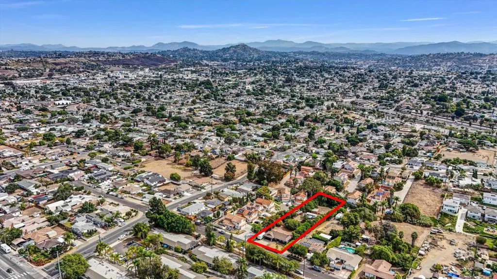 https://cdn.realtyfeed.com/cdn/127/306546350/e30c07d23ba7c8b49a861abe4a8f4655.webp