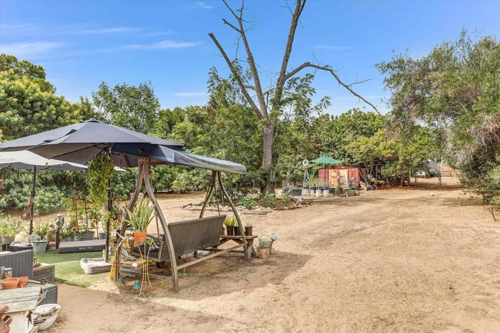 https://cdn.realtyfeed.com/cdn/127/306546350/e56edbe8c7703b8c1d43a9575b8fa5a9.webp