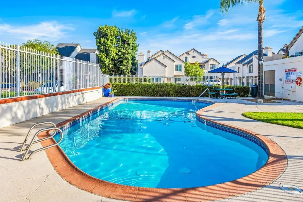https://cdn.realtyfeed.com/cdn/127/306546352/e13d30b8278b80bc835dcba18639878d.webp