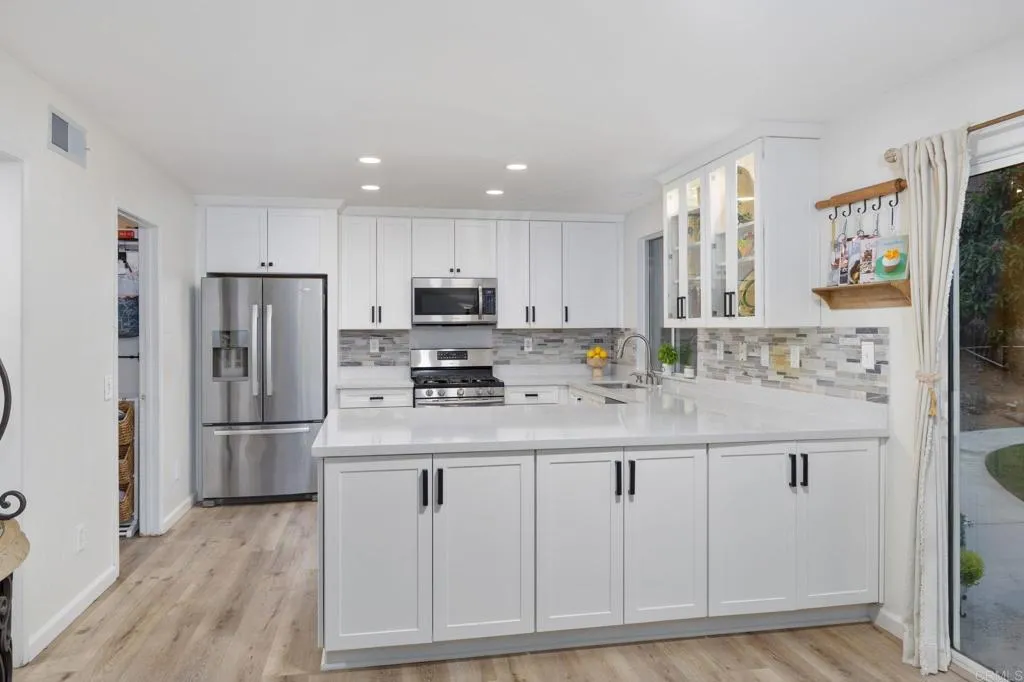 https://cdn.realtyfeed.com/cdn/127/306546394/c49ac4170e4a431ff51f15a9fa1931e9.webp