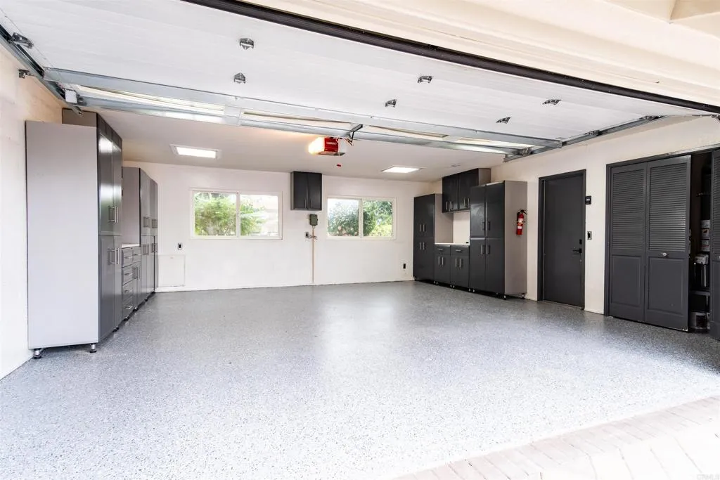 https://cdn.realtyfeed.com/cdn/127/306546402/db05b07ffd14cf6f4abf011d0481cc9b.webp