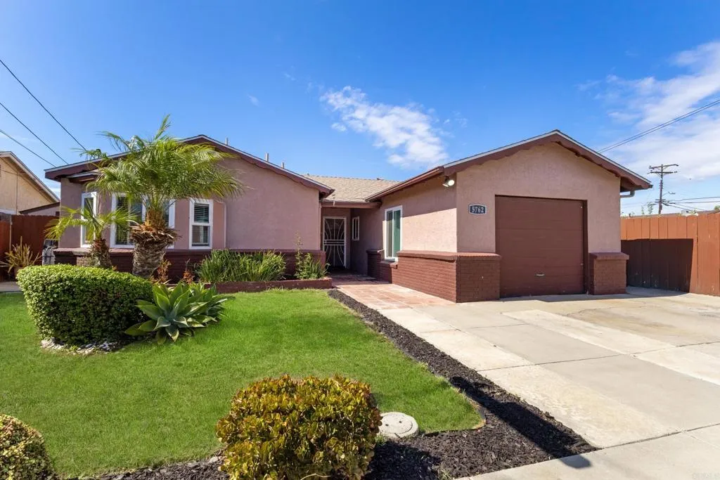 https://cdn.realtyfeed.com/cdn/127/306546404/7601e906f8c838f9aca3881dfc7ce142.webp