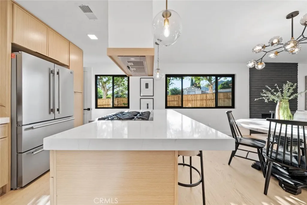 https://cdn.realtyfeed.com/cdn/127/306546409/20af77aa6d19330d58564c72f33f0a15.webp