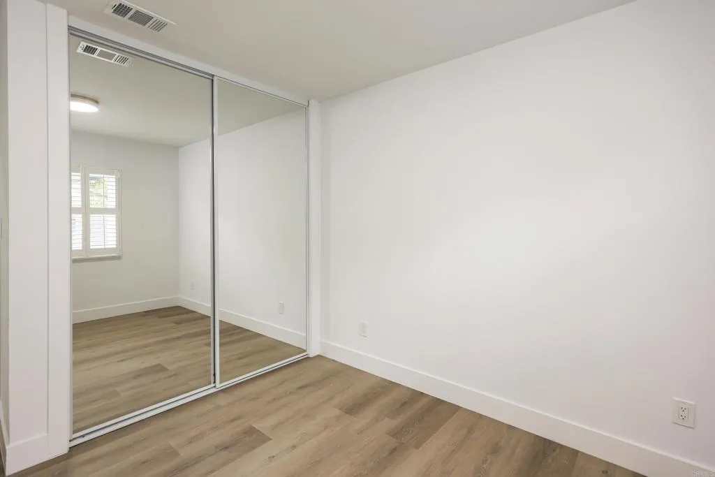 https://cdn.realtyfeed.com/cdn/127/306546412/3d4710c32ebdbeed64448cf7ad27c079.webp
