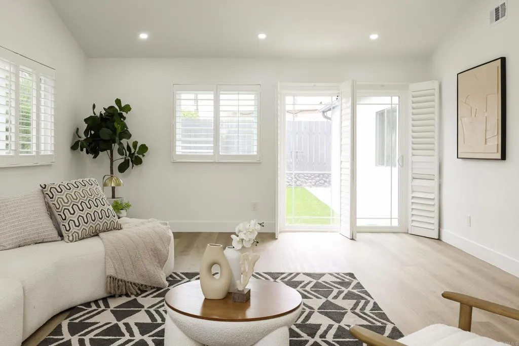 https://cdn.realtyfeed.com/cdn/127/306546412/b8d3e4f64c755dc32fe68f6ac108c0e9.webp