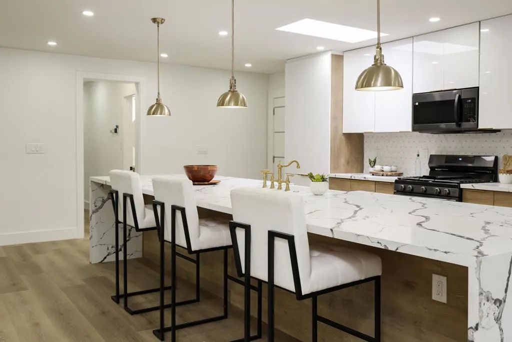 https://cdn.realtyfeed.com/cdn/127/306546412/e4629b97709d5a0019808d1b8db5cc12.webp