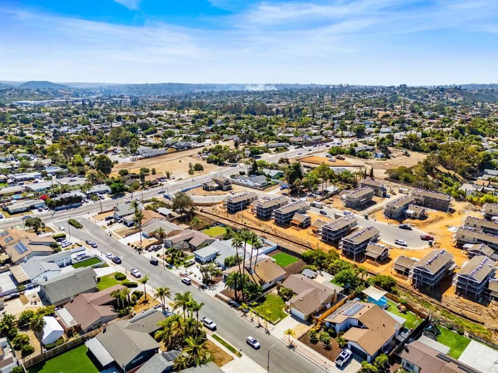 https://cdn.realtyfeed.com/cdn/127/306546415/580bca9d9d611e5dc7c0d631584ecd36.webp