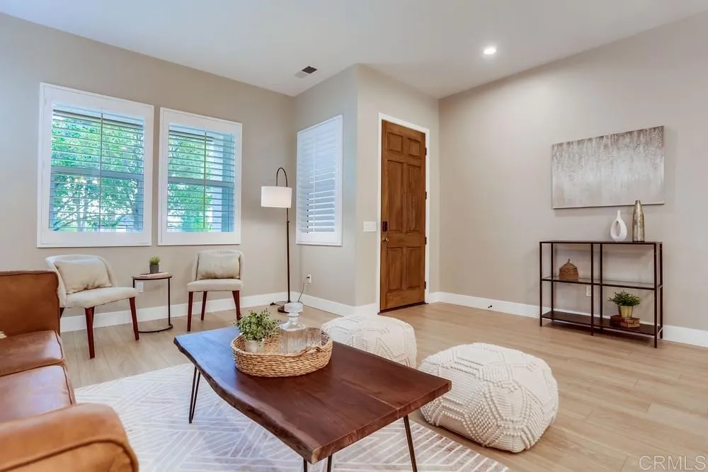 https://cdn.realtyfeed.com/cdn/127/306546445/fd8a8d8acdffc6a3d137a6ceae417af9.webp