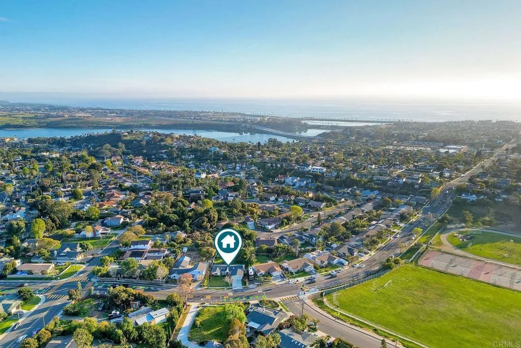 https://cdn.realtyfeed.com/cdn/127/306546486/01b539481bf797c3bb3463cc70236c41.webp