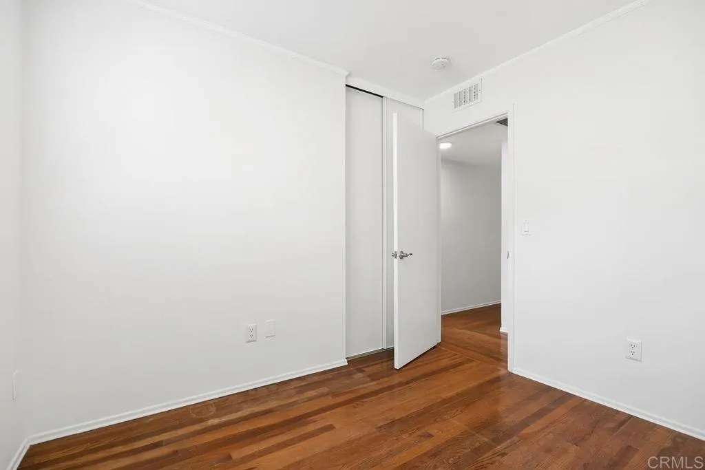 https://cdn.realtyfeed.com/cdn/127/306546486/161cfc1e82946aeb4a7246a9ae7b0211.webp