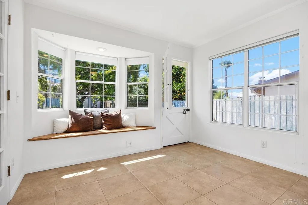 https://cdn.realtyfeed.com/cdn/127/306546486/a4018df6ffd296deffdca1144a8c0355.webp