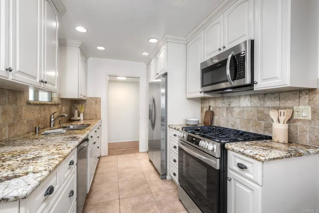 https://cdn.realtyfeed.com/cdn/127/306546486/adc91edde3c779a55533c291637a8f94.webp